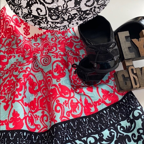 🆕$🔟SALE: Brand Unknown to me (in Asian language) Dress - Picture 5 of 8